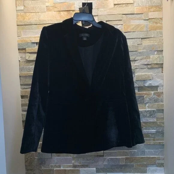 Halogen Velvet Blazer - Picture 3 of 7